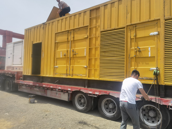 鲁山发电机出租100KW发电机需要什么规格的电缆线?